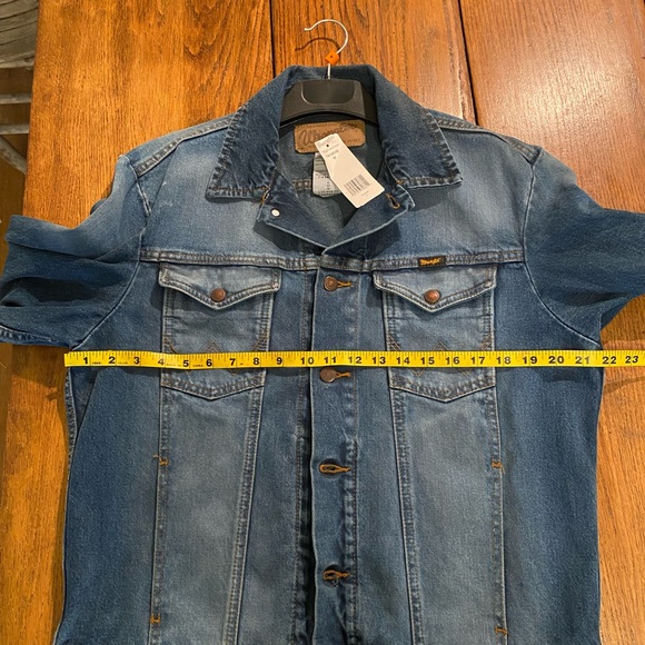 Wrangler Jean Jacket - Picture 2 of 5